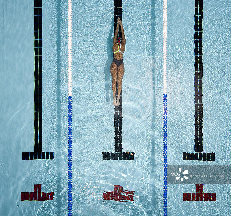 女子游泳运动员图片素材