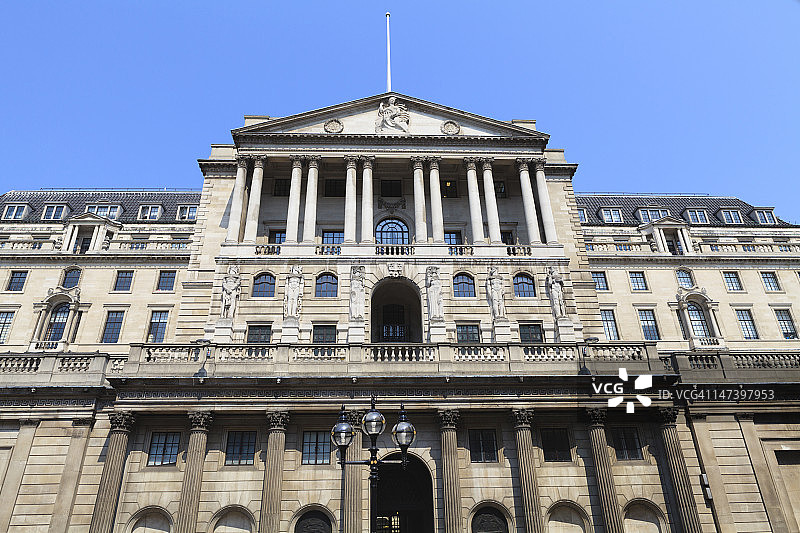 伦敦金融城的英格兰银行大楼图片素材