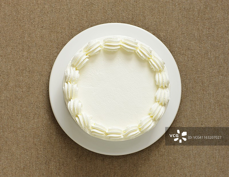 白色奶油蛋糕装饰，鸟瞰图图片素材