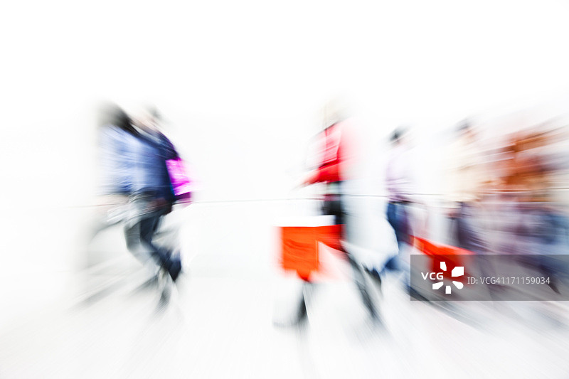 抽象图像的购物者购物袋，运动模糊图片素材