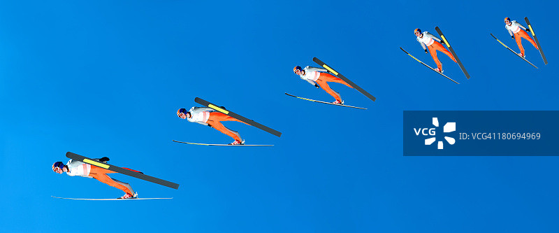 跳台滑雪的多重图像图片素材