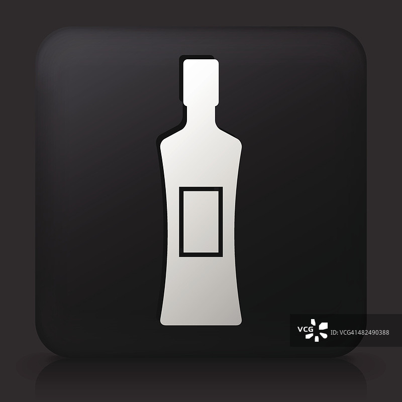 黑色方形按钮与酒精瓶图片素材