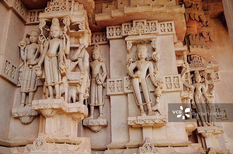 印度拉贾斯坦邦焦特布尔德瓦尔墙上雕刻的偶像图片素材