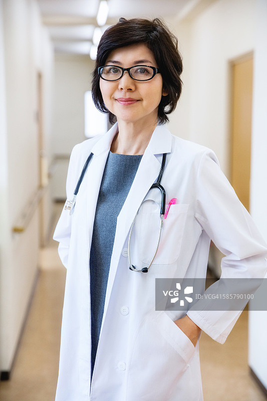 日本女医生图片素材
