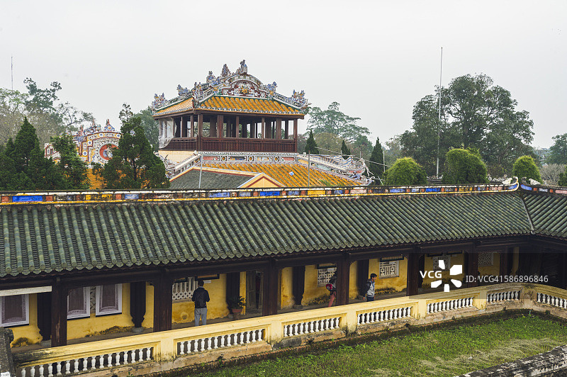 色调,越南中部。皇城中的庙宇。图片素材