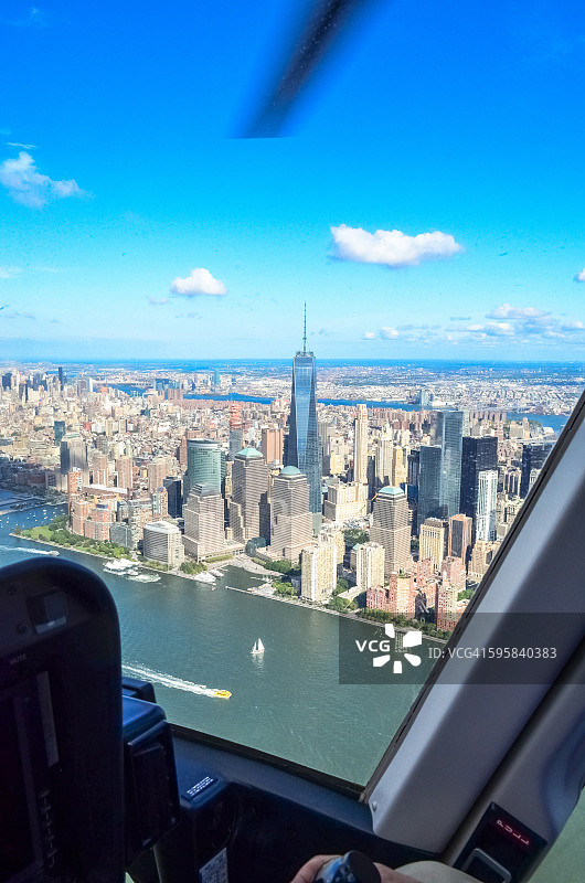 纽约市曼哈顿下城和自由塔的空中摄影图片素材