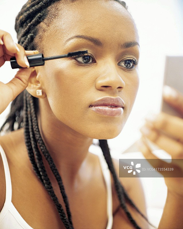 非洲女性化妆图片素材