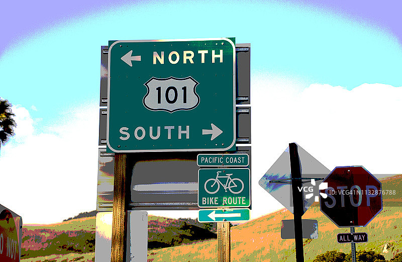 101高速公路方向图片素材