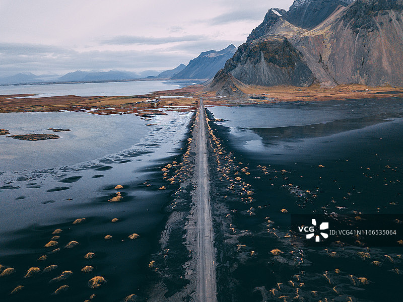 风景冰岛风景无人机照片斯托克尼斯海滩图片素材