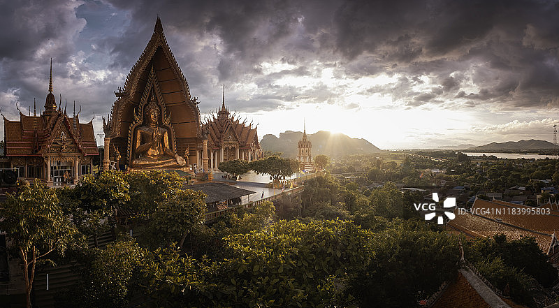 泰国北碧府Wat Tham Sua全景图片素材