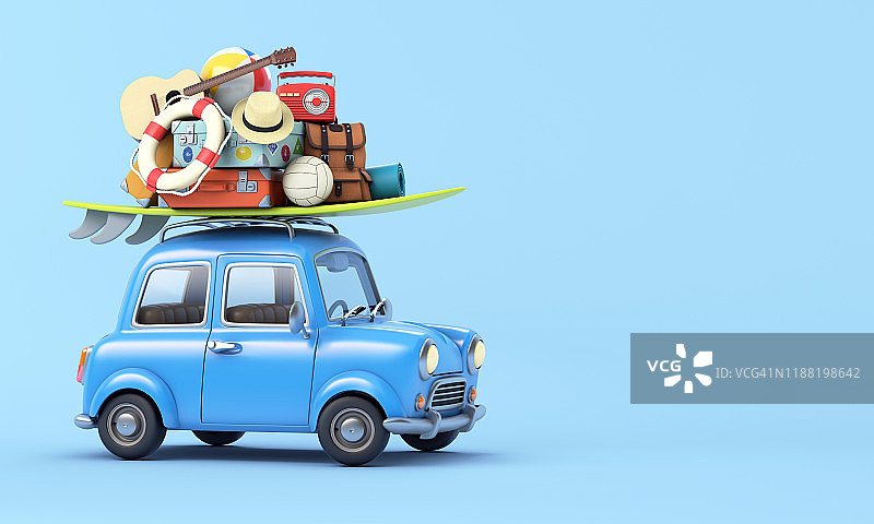 蓝色的车带着行李在车顶准备放暑假图片素材