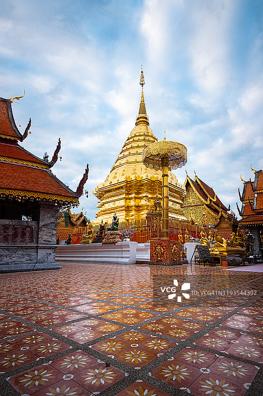 素贴寺。泰国清迈最著名的寺庙图片素材