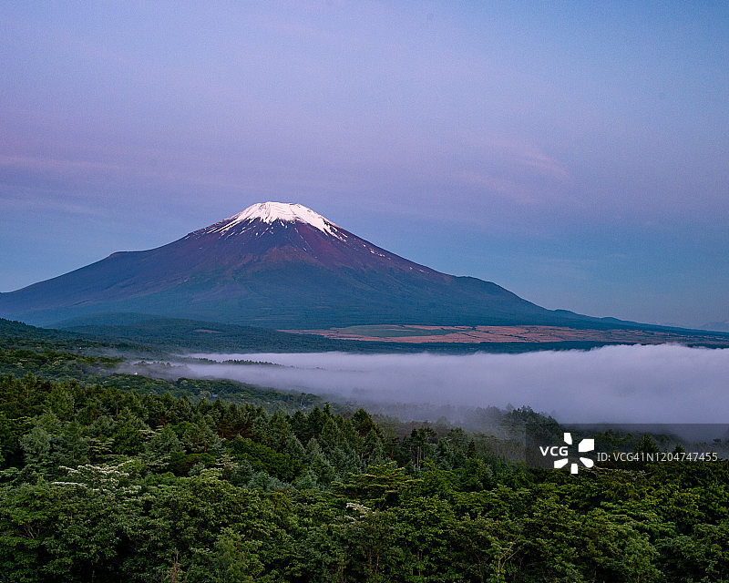 山中湖的富士风景图片素材