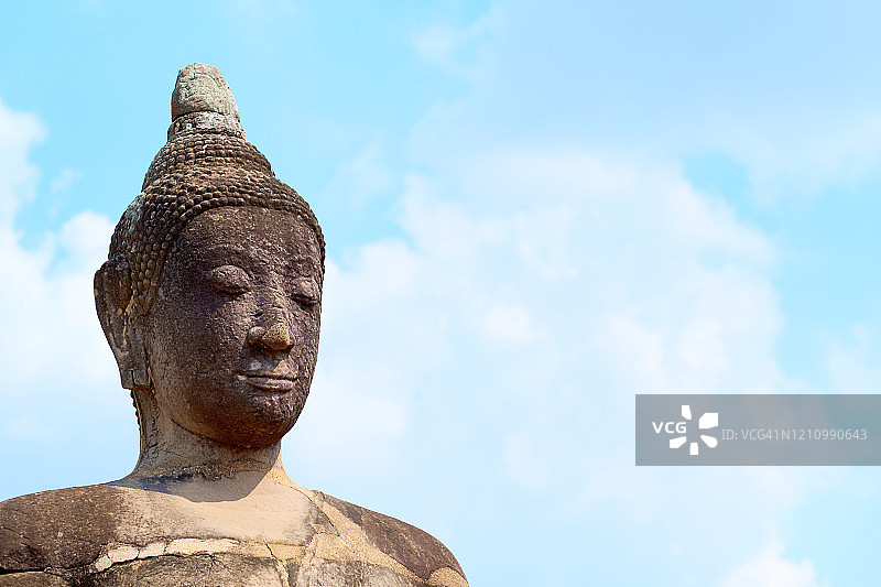泰国大城府历史公园的佛像。图片素材