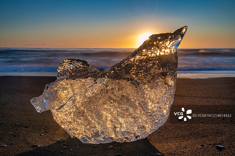 半透明的冰，钻石海滩图片素材