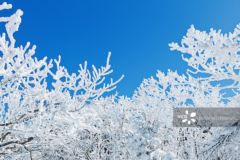 韩国木州德ogyusan山冬天的顶角视图图片素材