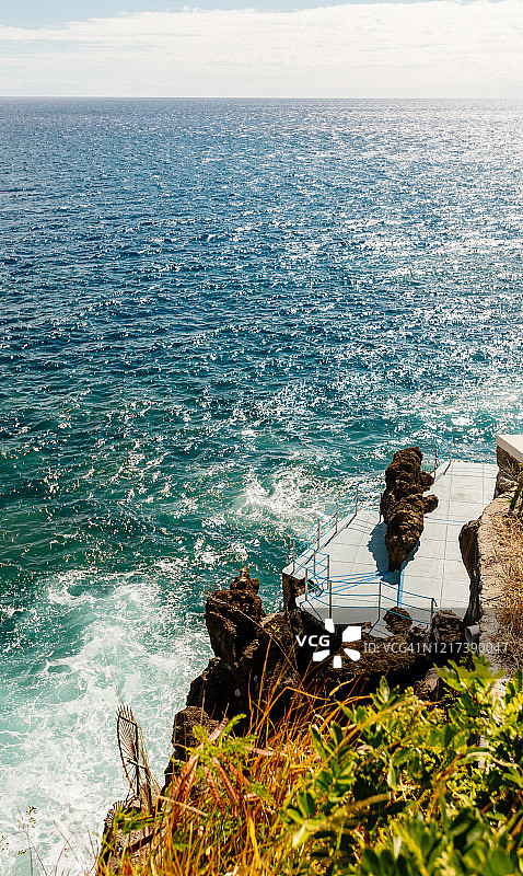 葡萄牙悬崖上的海景图片素材