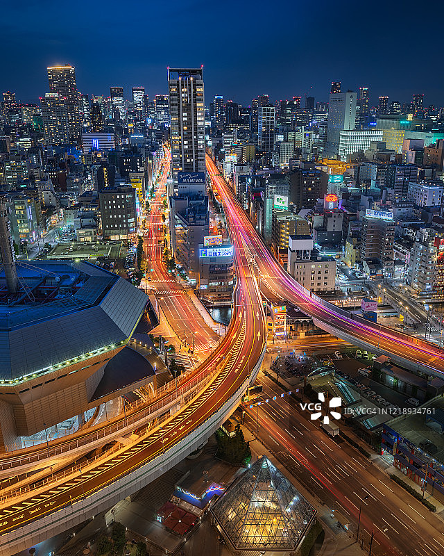 黄昏中的大阪高速公路图片素材