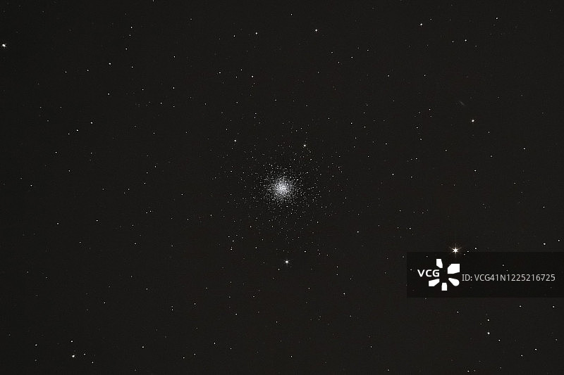 近距离观察星团Messier 3图片素材