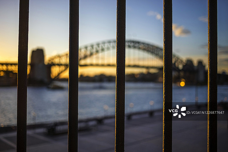 澳大利亚悉尼因悉尼海港大桥、冠状病毒和COVID-19大流行而被封锁图片素材