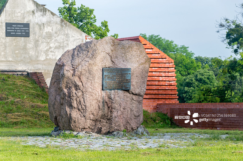 纪念1942-1943年被纳粹杀害的扎莫地区儿童的纪念碑。图片素材