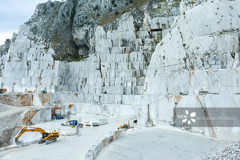意大利托斯卡纳的卡拉拉大理石采石场图片素材