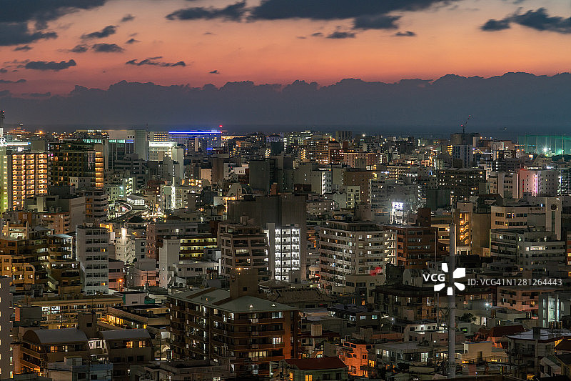 日本那霸市海边的住宅区图片素材