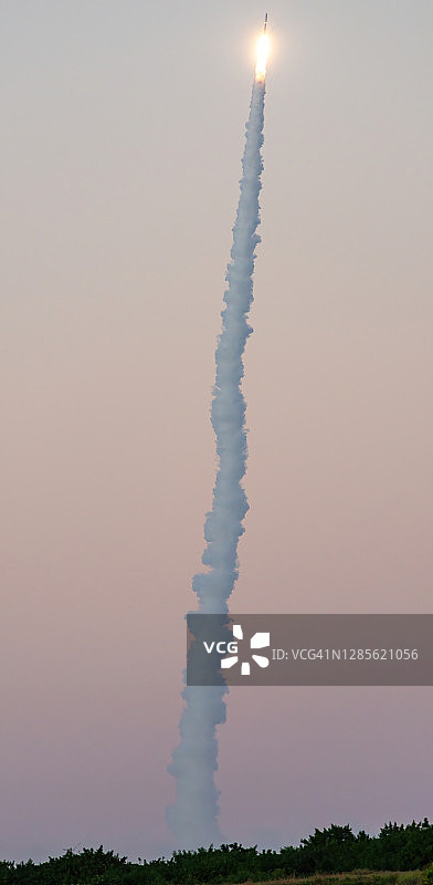 暮光之城阿特拉斯V火箭发射图片素材