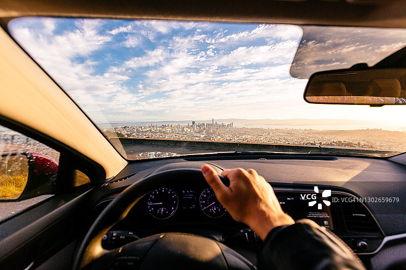 开车在旧金山，个人视角，加州，美国图片素材