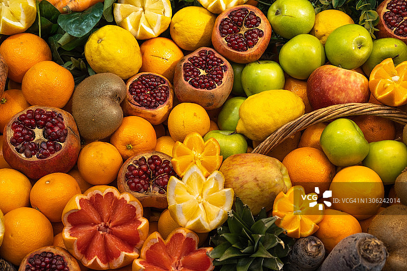 许多不同的健康和富含维生素的有机水果-食物背景图片素材