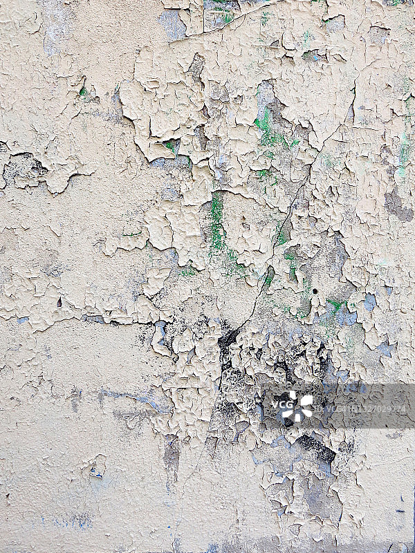 巴黎的墙漆风化剥落图片素材