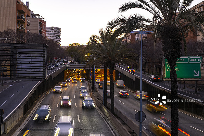 巴塞罗那的交通堵塞图片素材