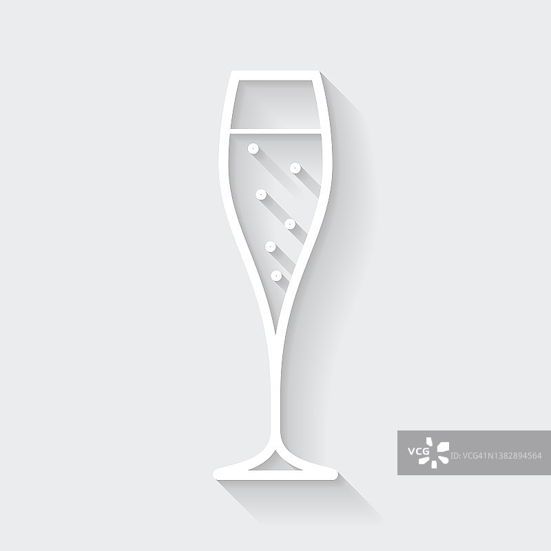 一杯香槟。图标与空白背景上的长阴影-平面设计图片素材