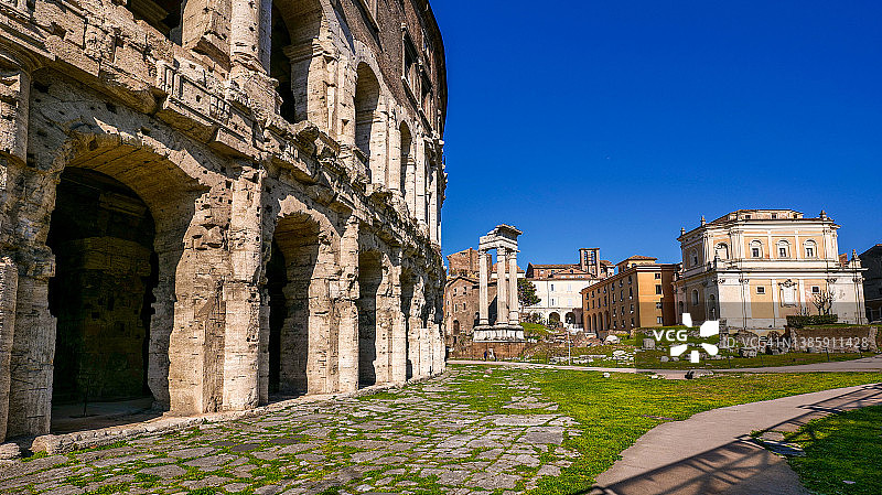 雄伟的考古区马塞勒斯剧院在古罗马的中心图片素材