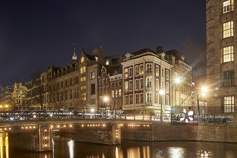 阿姆斯特丹市中心的夜晚图片素材