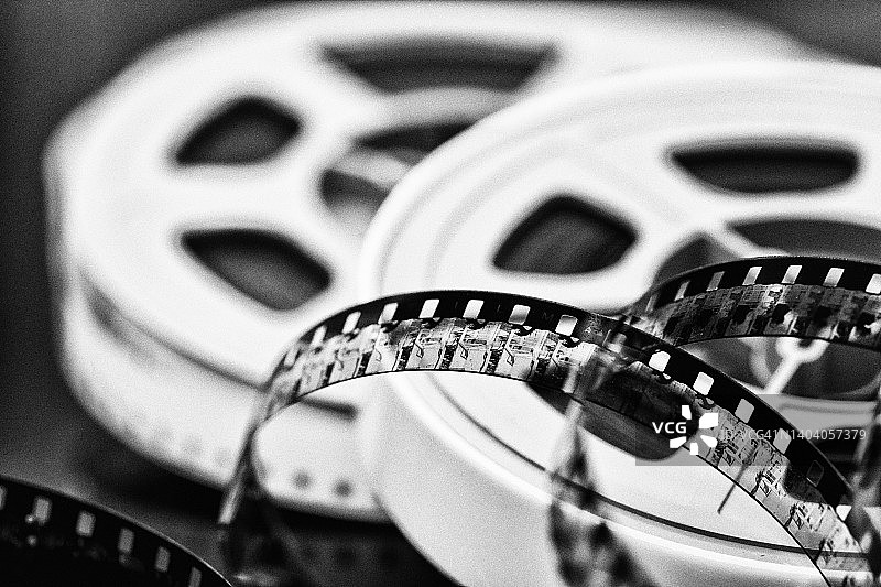 复古老式的8毫米电影胶片:人们过去如何制作家庭电影图片素材