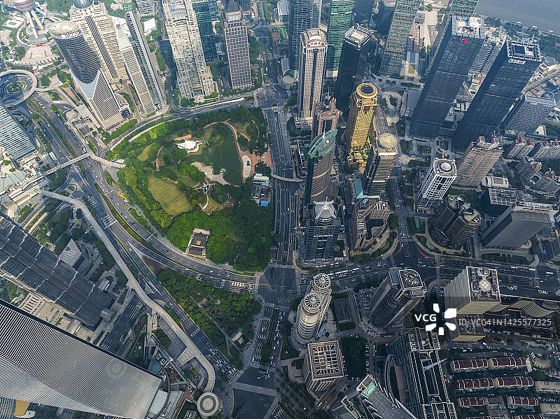 上海陆家嘴金融区鸟瞰图。图片素材