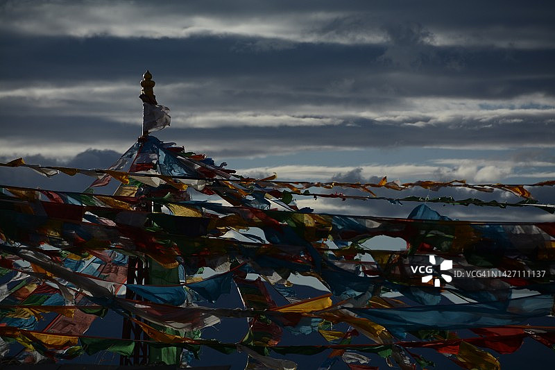 中国的西藏经幡。图片素材
