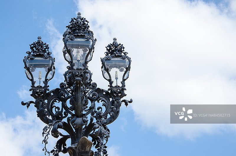 德国勃兰登堡波茨坦公园的灯柱图片素材