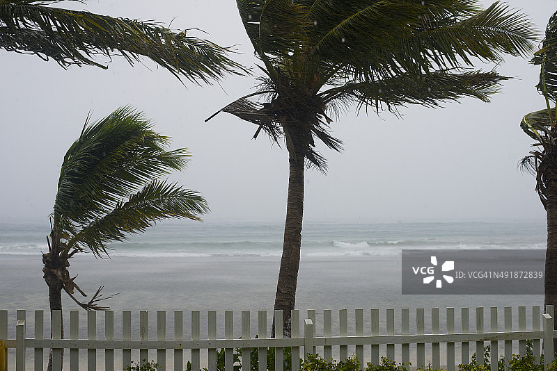 Yasawa群岛遭遇风暴图片素材