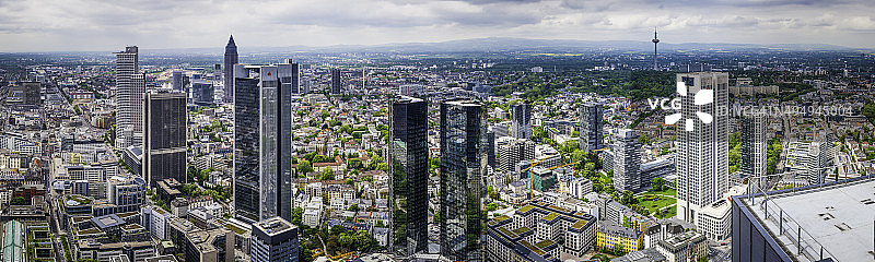 法兰克福金融区银行摩天大楼市中心城市全景德国图片素材