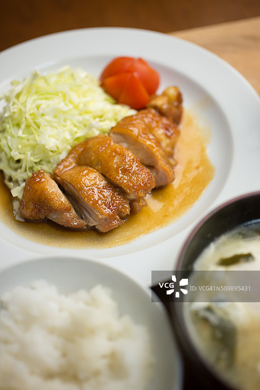 日式料理鸡照烧图片素材