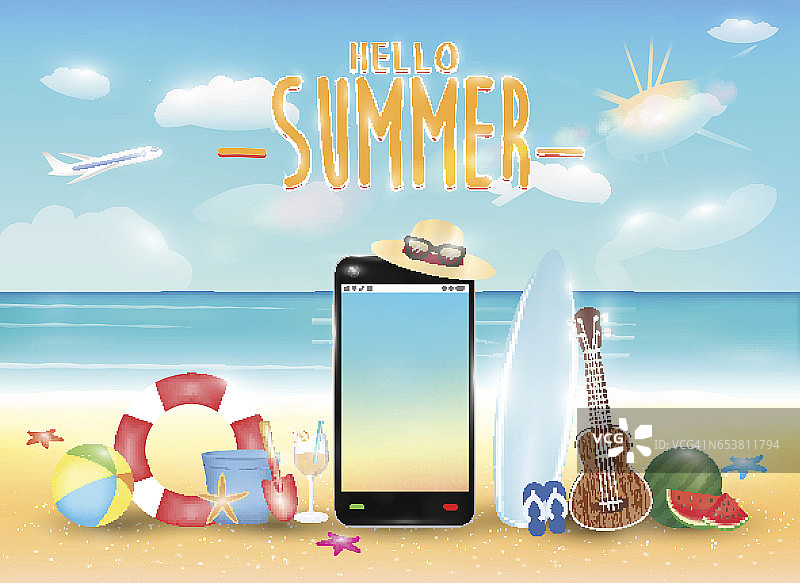 智能手机和夏季对象与明亮的夏季海滩图片素材