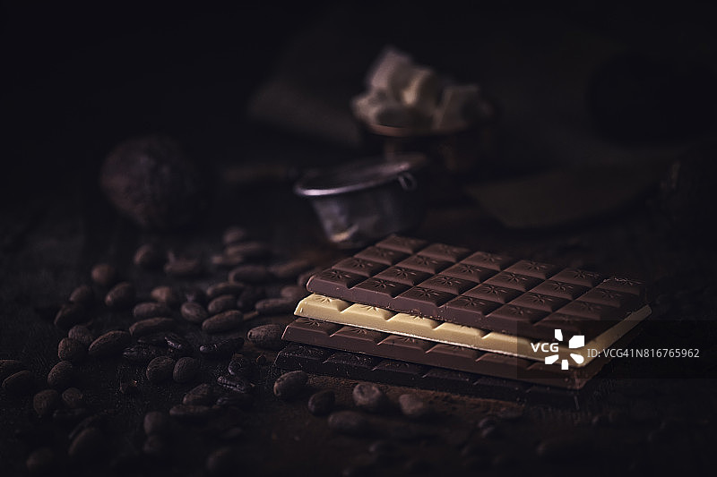 准备自制优质巧克力棒图片素材