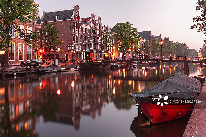 阿姆斯特丹运河克洛维尼尔斯堡瓦尔， 荷兰图片素材