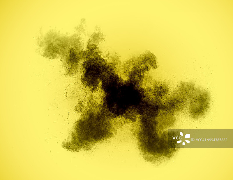 整个框架的形式和纹理的爆炸，颜色灰色和黑色的烟雾在黄色的背景。图片素材