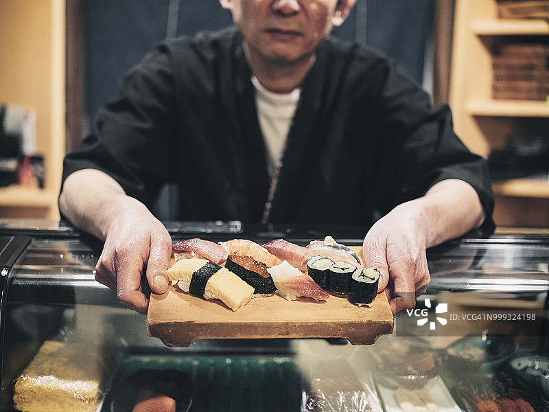 东京日本寿司主厨图片素材