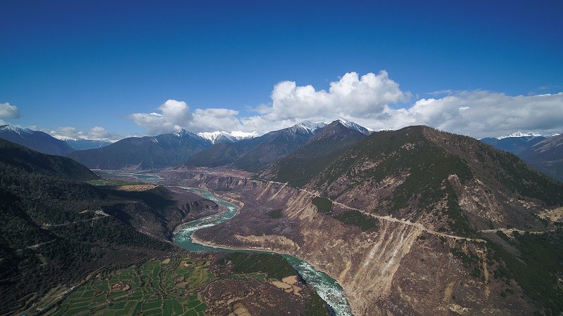 雅鲁藏布江大峡谷图片下载