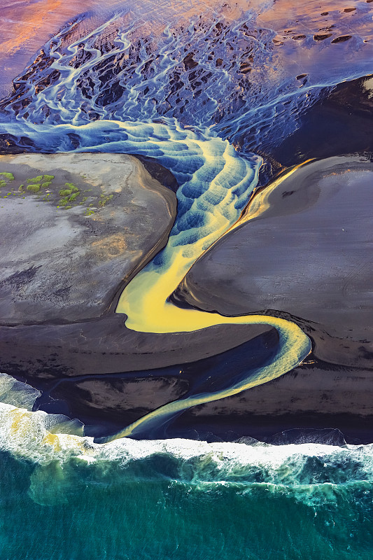 冰岛航拍抽象河流图片下载