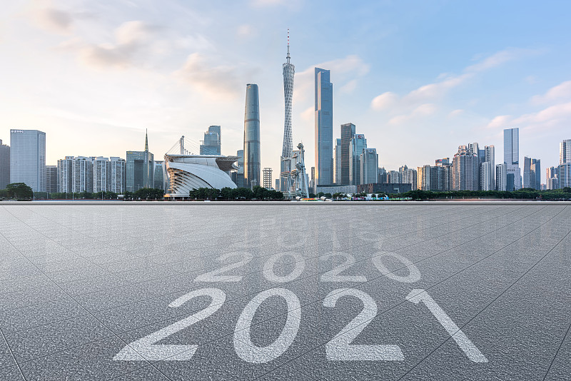 广州城市中轴线无人的砖地广场和2021新年概念图片下载